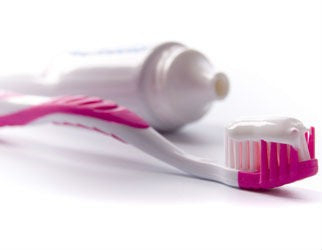 Things to Consider When Choosing Toothpaste During Cancer Treatments